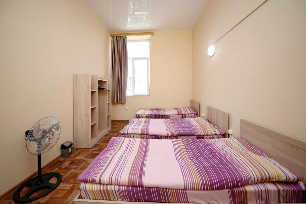 Hostel Mandaria Kutaisi Dış mekan fotoğraf